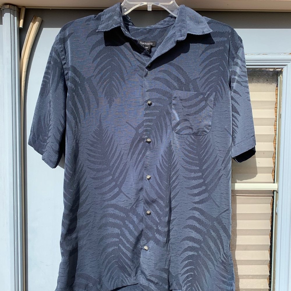 Van Heusen Blue Leaves Button-Up - Size S